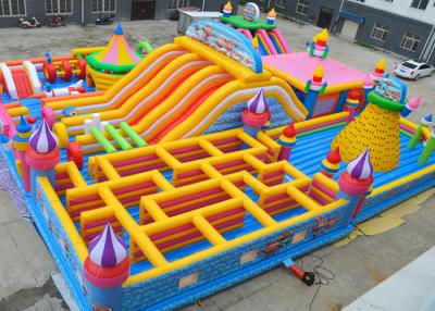 China Giant Kids Fun Inflatable Jumping Castle Maze Jumping Bouncy Castle Lead Free for sale