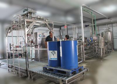 Chine Le jus réduit en pulpe le sac aseptique de purée dans la tête simple de machine de remplissage de tambour 3-4 tonnes par heure à vendre