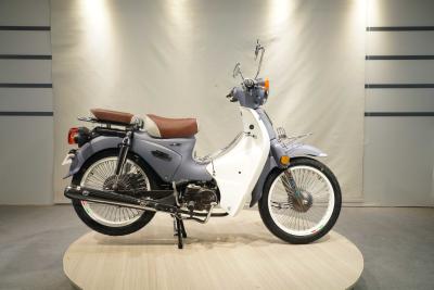 China Kompaktes und 110cc CUB Motorrad mit Hinterbremstrommel Gasmoped Farbe ROTes Motorrad zu verkaufen