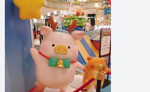 China Brinquedos de Natal Produtos de brinquedos de escultura FRP Figuras animadas Porco rosa,Brinquedo de forma animal durável à venda