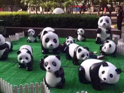 Китай Подгонянные красочные игрушки стеклоткани статуи FRP животные привлекают детей продается