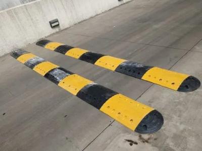 China Black and Yellow Fiberglass Long Solid Traffic Speed Bump For Road, Basement for sale