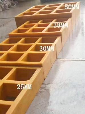 China Größe und Farbe für unterschiedliche Anwendungsbedingungen und angepasste Länge für FRP-Graning zu verkaufen