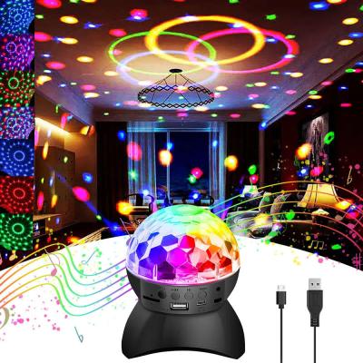 China LED Stage Light With Wireless Bluetooth Speaker for Party Bar Club Rechargeable RGB Crystal Magic Ball Light Disco Light en venta