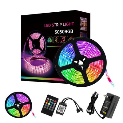 China High Lumen SMD 5050 5M 150LEDs RGB LED Strip 12V Color Smart Flexible APP control LED Strip Light en venta