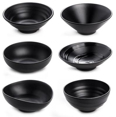 China Beautiful Melamine Dinnerware Sets Black Japanese Chien Ramen Bowl For Banquet for sale