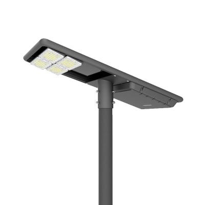 Chine 120w 140*70deg Solar Street Light With LiFePO4 Battery 537.6WH >100,000 Hours à vendre