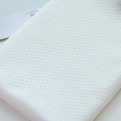China Easy Carrying Hygienic White Disposable Gym Towel for sale