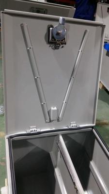 China Muebles de uso personalizado de estampado de chapa de metal de soldadura partes anodizadas en venta