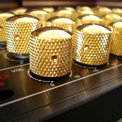 China Amplifier Aluminum Knobs,Gold/Chrome Finish. Rohs, Can be customized. for sale
