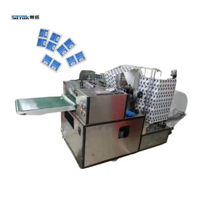 China Máquina de embalaje de sello de cuatro lados de 6 carriles de alta productividad para almohadillas prefabricadas de alcohol en venta