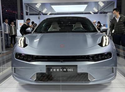 中国 Zeekr 001の銀2023の純粋なEv車546-1032KMの長期高性能 販売のため