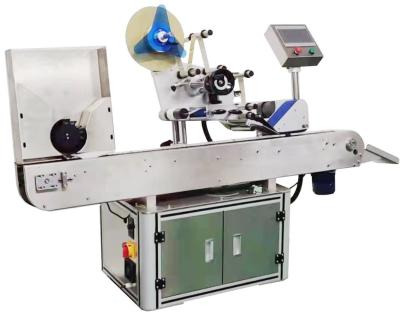 China Horizontal Automatic Flat Labeling Machine For Pen Sticker Labeling for sale