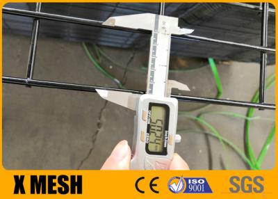 China Zwarte pvc Met een laag bedekte Draad Mesh Fencing 5mm Draad Mesh Panel BS 10244 Te koop