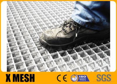 中国 構造ASTM A1011のための5mmの横木によって溶接される鋼鉄格子 販売のため