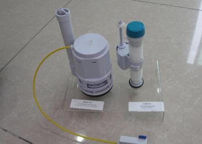 Chine Montage de moulage de réservoir de toilette assemblé par surface de lustre de services injection en plastique faisant l'utilisation à vendre