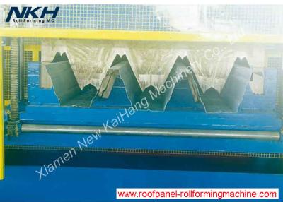 China Europäische 153 Metallplattform-Rolle, die Maschine, die Bodenfliesen herstellen Maschine mit hoher Rippe bildet zu verkaufen