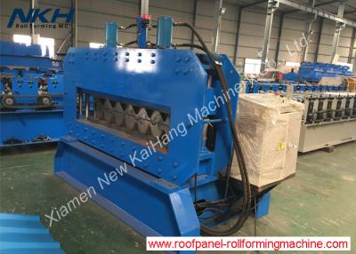 China Hydraulic Curving Metal Roof Roll Forming Machine 1200mm Cover Width With Siemens Servo Motor for sale