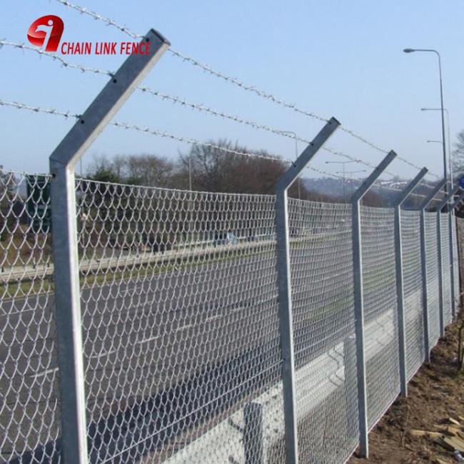 High Quality Factory Goat Galvanized Chain Link Fence for Agricultural Fence Mesh Galvanized Iron Wire Gym Fence Diamond 9 Gauge