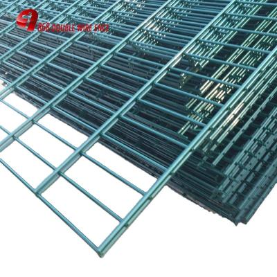 China Metal 868 656 Double Welded Wire Mesh Fencing Panels Green Color For Garden for sale