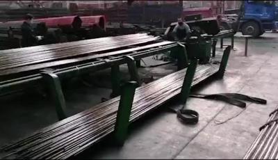 Chine Rond sans couture de tuyau d'acier au carbone de S45c formé pour l'eau et le gaz à vendre