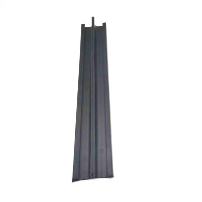 China OEM Higher Mechanical Strength Extruded Rubber Strip for sale