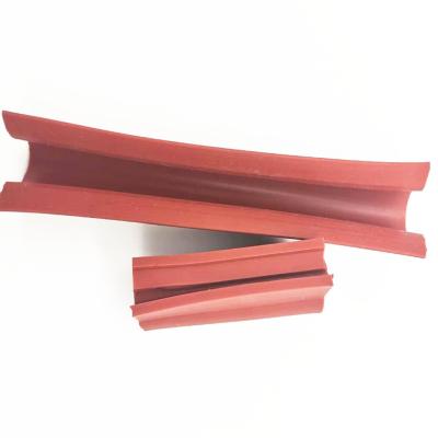 China OEM Red Rubber Sealing Strip Profiles 60A EPDM Rubber Profile for sale