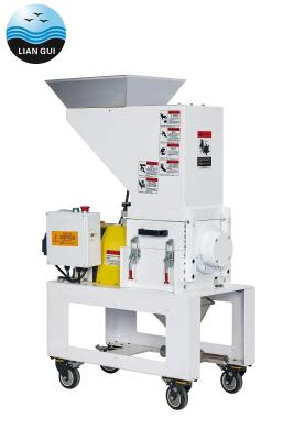 중국 Sprue Runner Plastic Crusher Machine Low Speed Soundproof Immediate Granulator Crusher 판매용