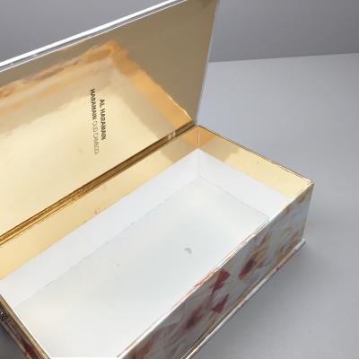 Китай Изготовленная на заказ печатая прокатывая упаковка косметик коробки бумаги картона продается