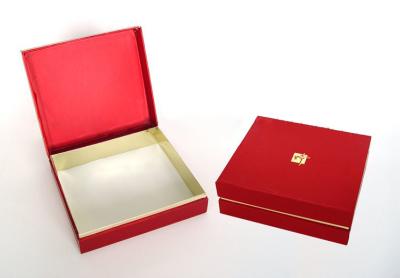 中国 ふたによって包む個人化された赤い提示のギフトのペーパー板紙箱 販売のため