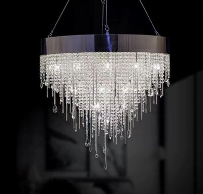Chine Lampe pendante adaptée aux besoins du client par espace libre transparent Crystal Raindrop Chandeliers AC110V à vendre