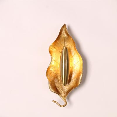 China Modern Leaf Wall Light Contemporary Style Home Decoration Lighting for sale