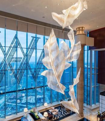 China Custom Made Leaf Pendant Light Large Lobby Chandelier Modern Glass Decoration Lighting en venta