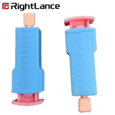China finger médico del pinchazo del pinchazo del ABS 33G con las lancetas disponibles de un uso del tiempo en venta