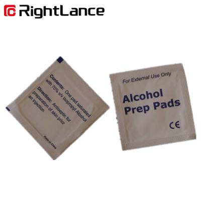 China 1kg 70% Isopropy Alcohol Prep Swabs 60mm Alcohol Pads For Cleaning for sale