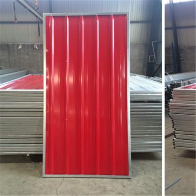 Китай Голубой белый запас красного цвета стальной временный обшивает панелями 2.0м * 2.1м для Австралии продается
