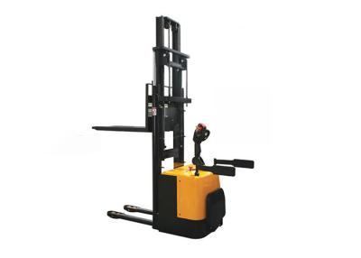 China 1500kg Electric Pallet Stacker Stand Type With Triplex Mast 4.5m Max Lift Height for sale