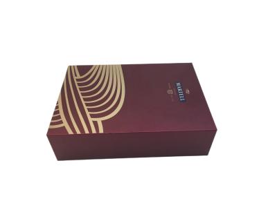 China Custom Luxury Gift Box With Lid And Replaceable Ribbon Paper Bag For Valentine'S Day for sale