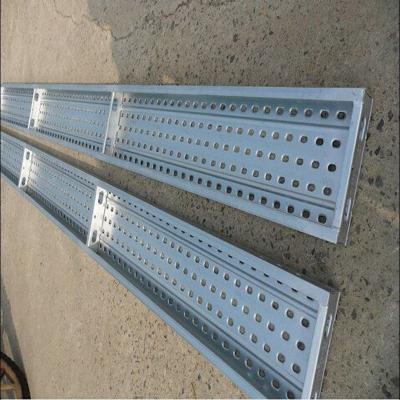 China Pre Galvanized Steel Scaffolding Plank Hooked Walk Board Metal Scaffolding Catwalk Plank Te koop