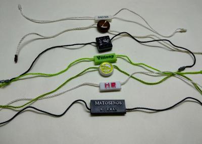 China Custom Swing Tags Plastic Tag Hangers Plastic Product Hang Tags Holders Suppliers for sale