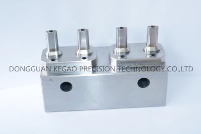 China El moldeo a presión del metal de Nickelplating parte el troquel estampador material NAK80 en venta