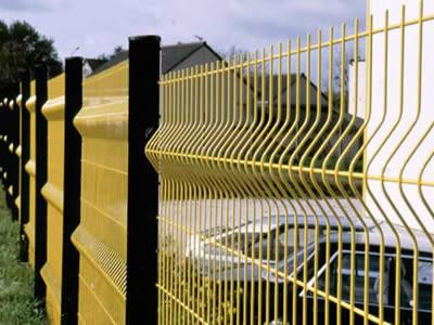 China Powder Coated / Galvanized Wire Mesh Fence Panels 3D Curved Easily Assembled for sale