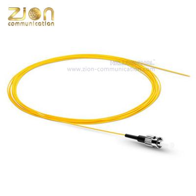 Cina Rivestimento di PVC semplice di singolo modo del cavo della toppa della fibra della st della st APC G.652.D 0.9mm 2m in vendita