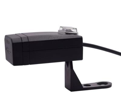 Chine 12-24V chargeur imperméable d'USB de moto du QC 3,0 avec l'affichage de tension de commutateur à vendre