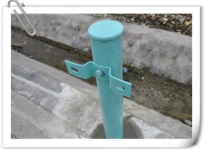 China Suporte de aço galvanizado peças laminado dos sistemas do corrimão da estrada Q235 à venda