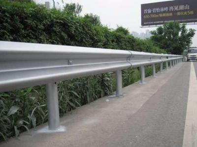 China Hot Dipped Galvanized W - Beam Highway Metal Guard Rails For Road Safey Barrier for sale