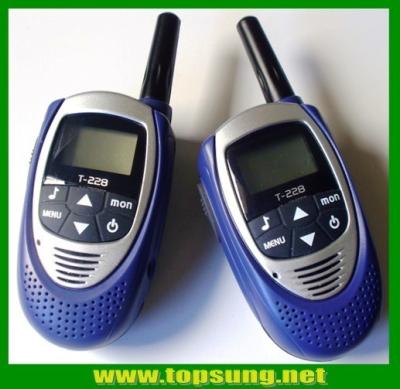 Chine Les mini mains T228 libèrent la porcelaine directe d'achat de talkie-walkie de téléphone portable à vendre