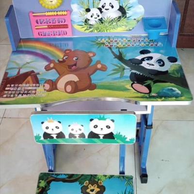 China Um desenho da tabela e da cadeira do estudo da criança para o bebê de um ano 34x30x64cm à venda