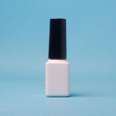 China Screw Cap 6ml Nail Polish Bottle Convenient Size For Nail Professionals for sale