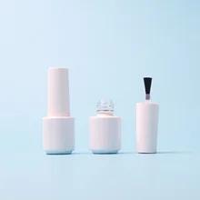 China Embalagem de cosméticos de garrafa de esmalte de unhas transparente em forma personalizada à venda